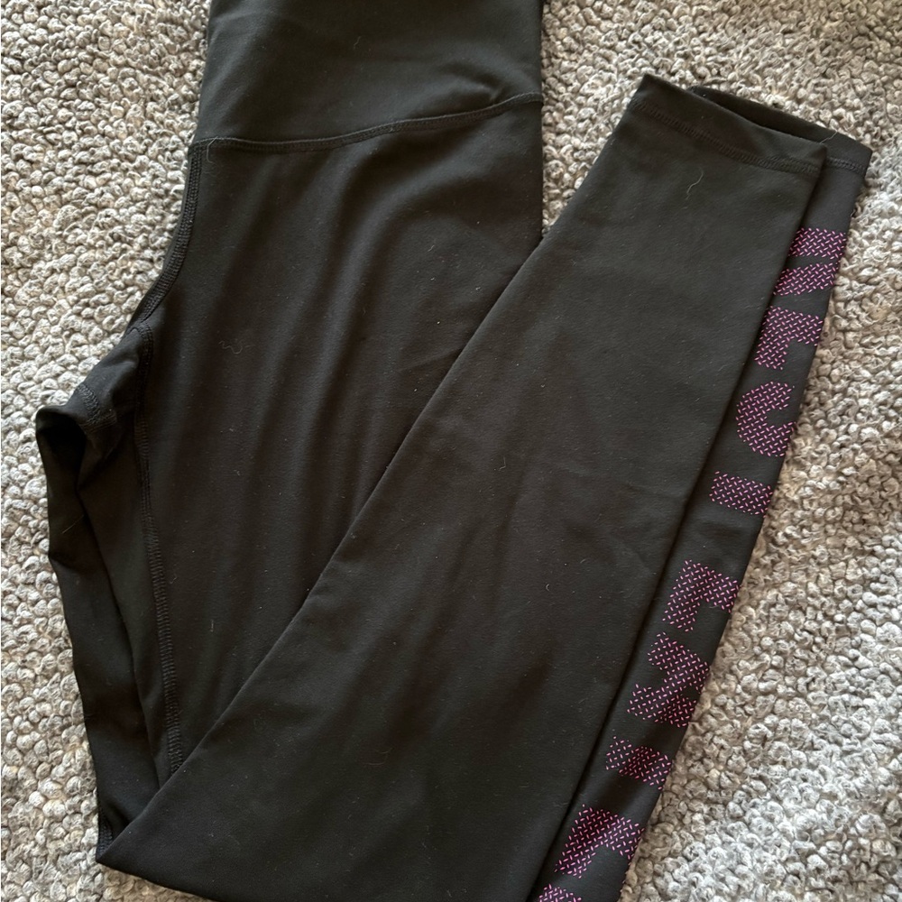 Women’s Old Navy Active Black Leggings with Purple Detail. Size Medium.
